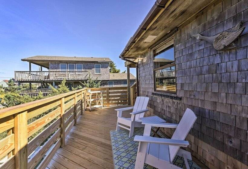 Lovely Avon Home: Walk To Bay & Boat Launch!