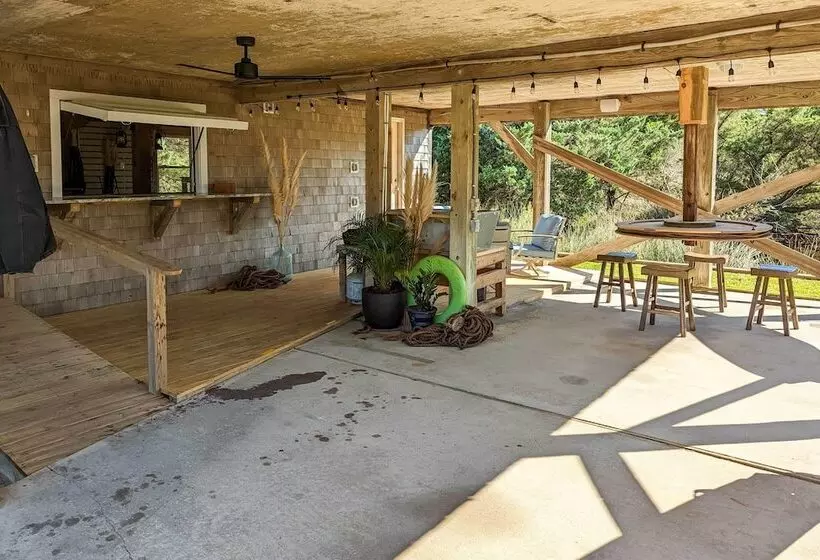 Lovely Avon Home: Walk To Bay & Boat Launch!