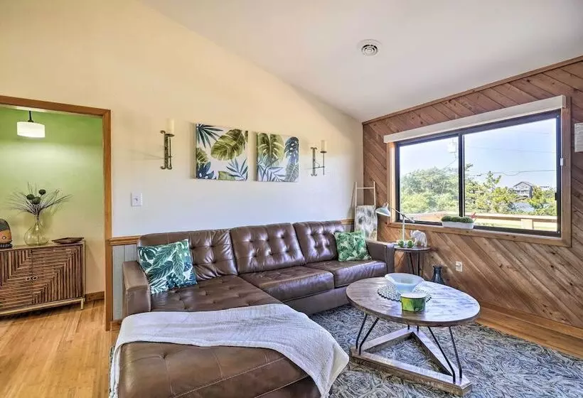 Lovely Avon Home: Walk To Bay & Boat Launch!