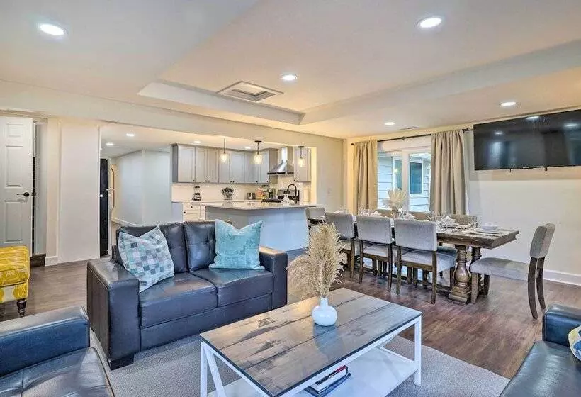 Lovely Redmond Home W/ Yard ~ 17 Mi To Seattle