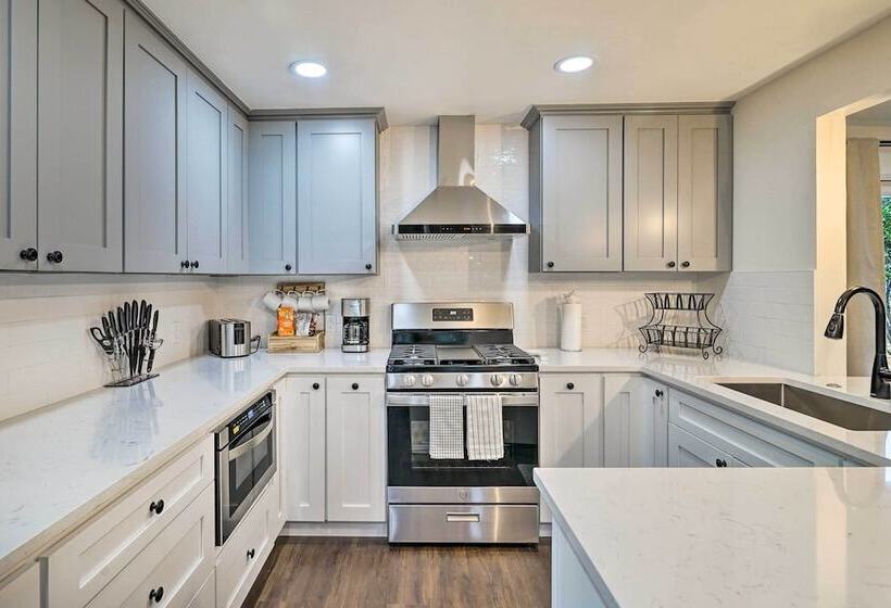 Lovely Redmond Home W/ Yard ~ 17 Mi To Seattle