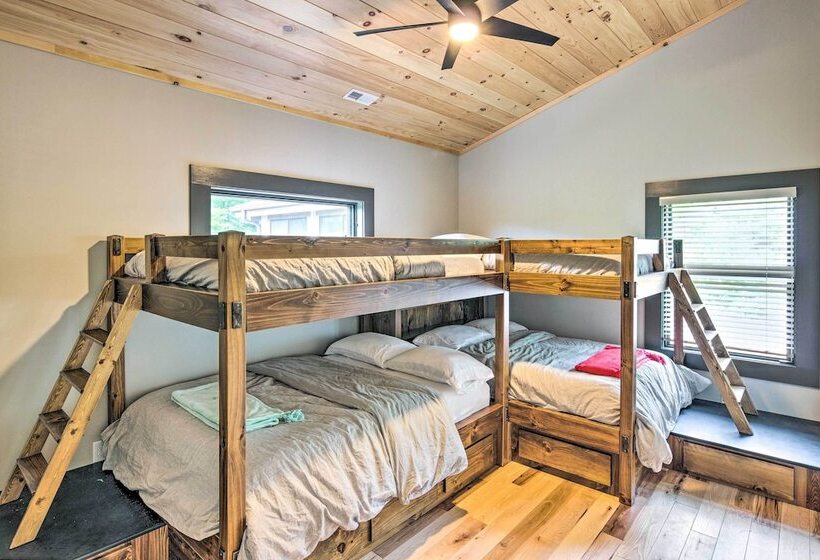 Luxe Retreat W/ Mtn View < 5 Mi To Lake James