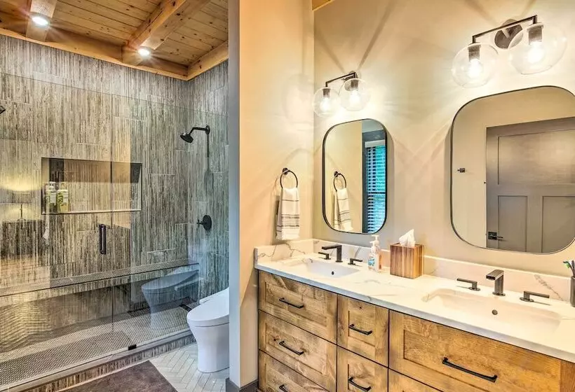 Luxe Retreat W/ Mtn View < 5 Mi To Lake James