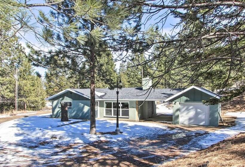 Modern Home W/ Wooded Views: 10 Mi Outside Helena!