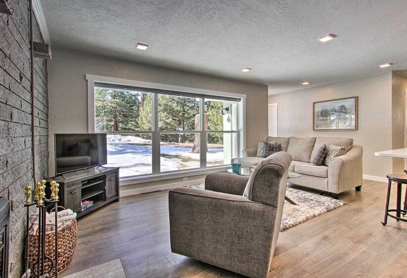 Modern Home W/ Wooded Views: 10 Mi Outside Helena!