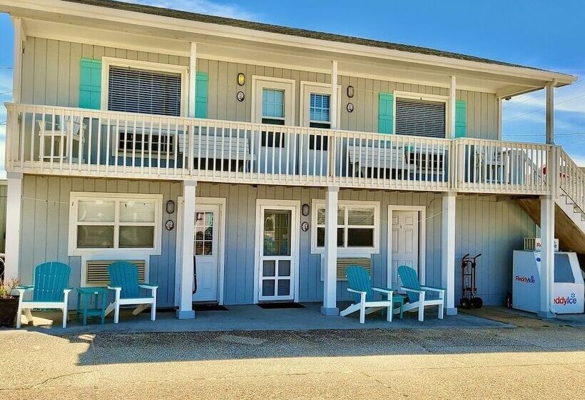 מוטל Sandspur Ocean Cottages