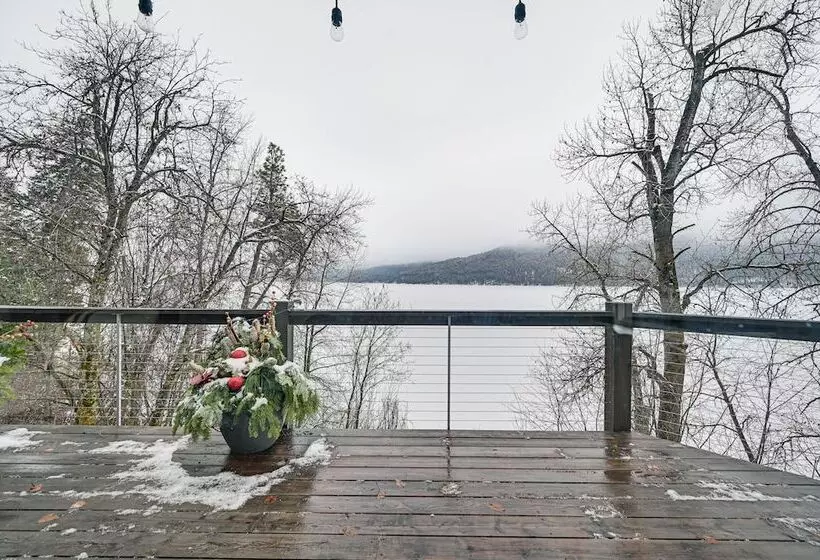 Lakeside Whitefish Cottage W/ Private Hot Tub!