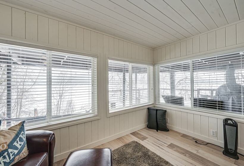 Lakeside Whitefish Cottage W/ Private Hot Tub!