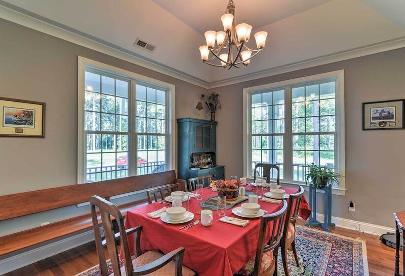 Oriental House On 1 Acre W/ Wraparound Porch!