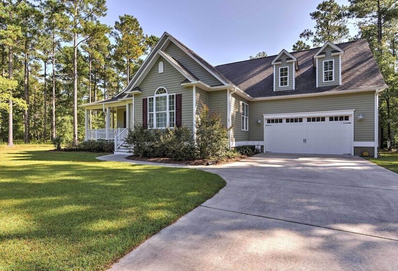 Oriental House On 1 Acre W/ Wraparound Porch!