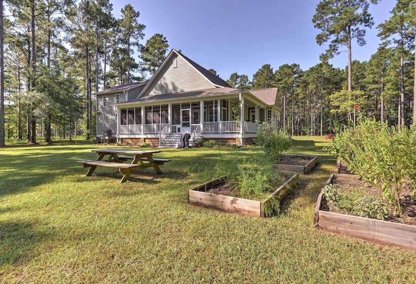 Oriental House On 1 Acre W/ Wraparound Porch!