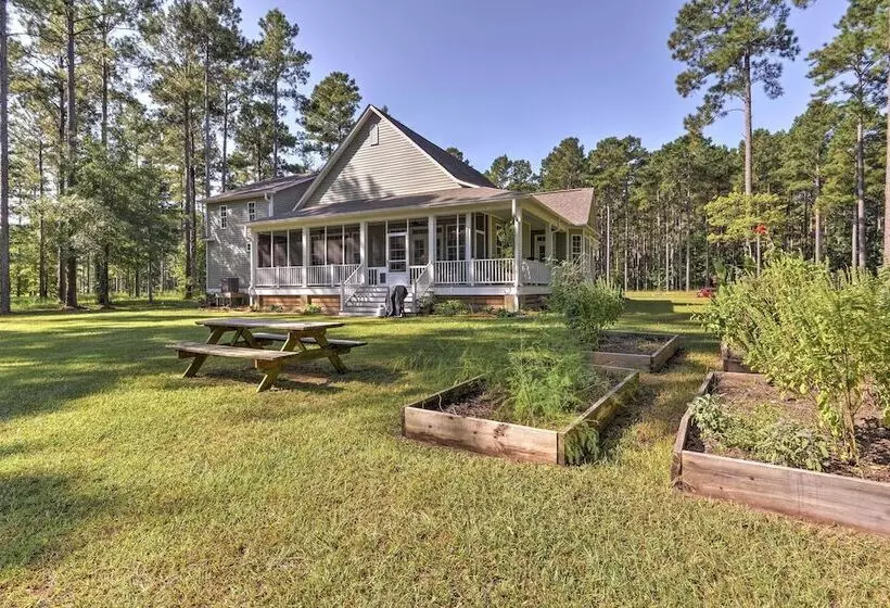 Oriental House On 1 Acre W/ Wraparound Porch!