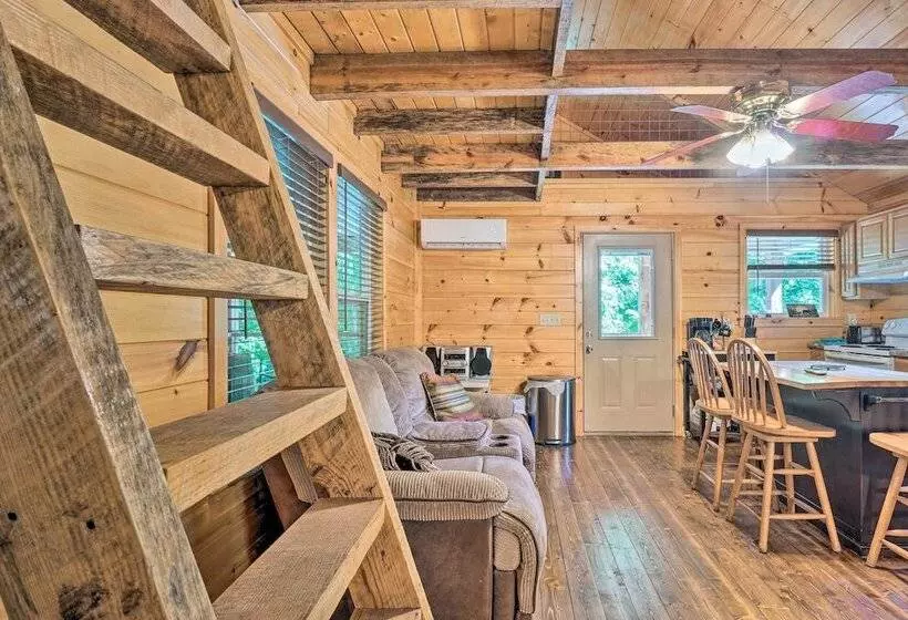 Peaceful Decatur Cabin W/ Grill & Fire Pit!