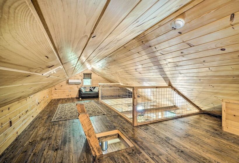 Peaceful Decatur Cabin W/ Grill & Fire Pit!