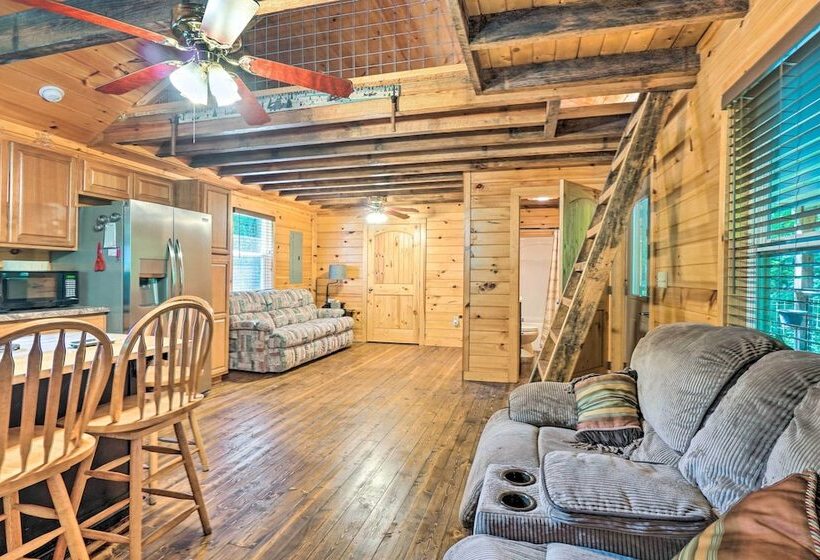 Peaceful Decatur Cabin W/ Grill & Fire Pit!