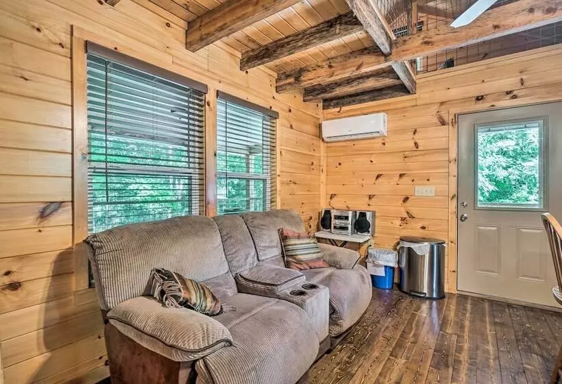 Peaceful Decatur Cabin W/ Grill & Fire Pit!
