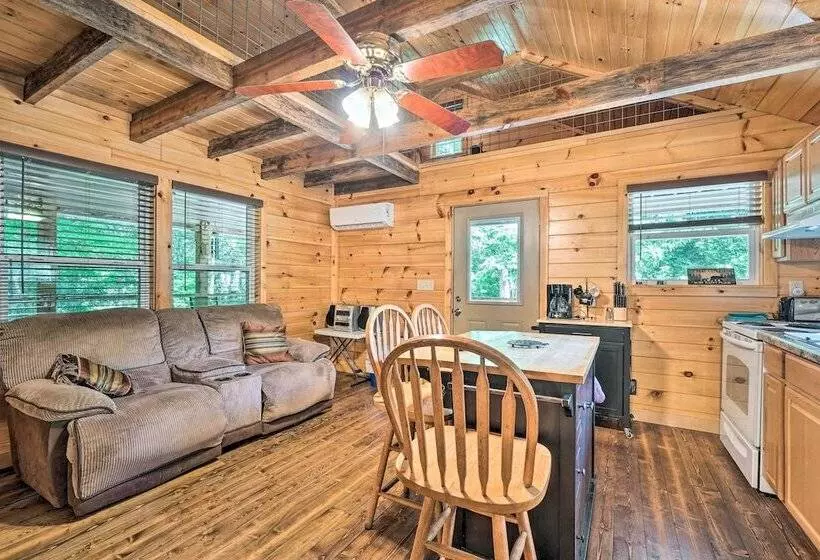 Peaceful Decatur Cabin W/ Grill & Fire Pit!