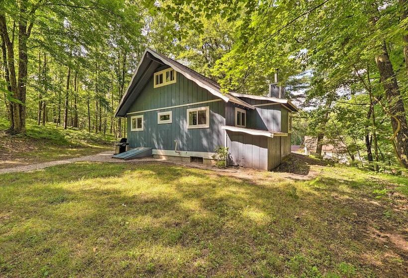 Pet Friendly Stanwood Sanctuary W/ Fire Pit!