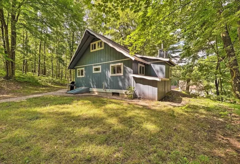 Pet Friendly Stanwood Sanctuary W/ Fire Pit!