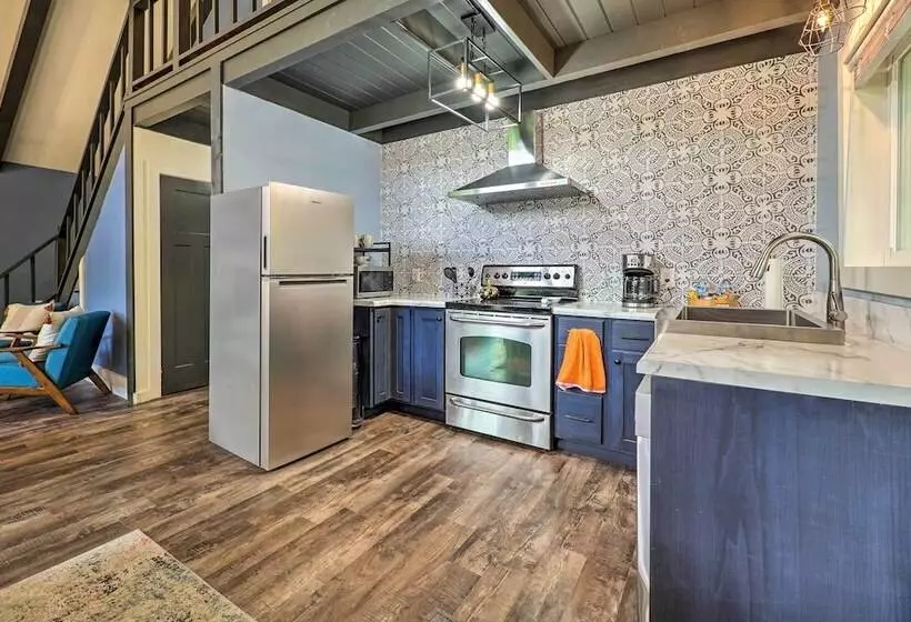 Pet Friendly Stanwood Sanctuary W/ Fire Pit!