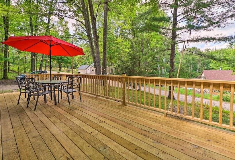 Pet Friendly Stanwood Sanctuary W/ Fire Pit!