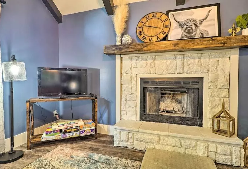 Pet Friendly Stanwood Sanctuary W/ Fire Pit!