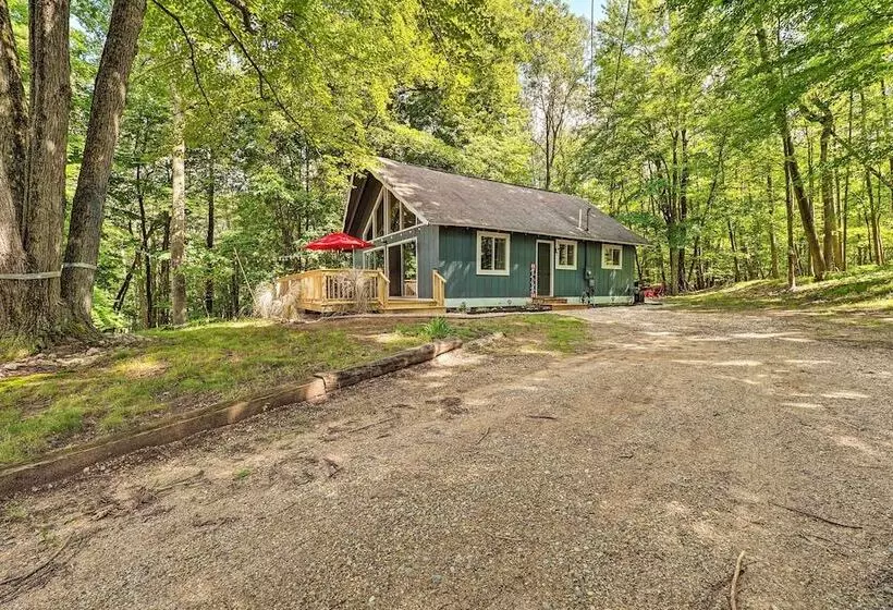 Pet Friendly Stanwood Sanctuary W/ Fire Pit!