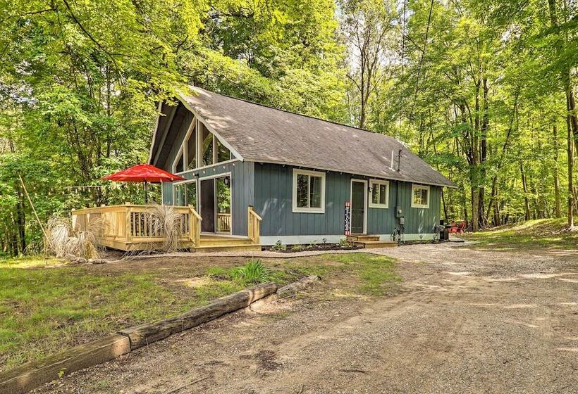 Pet Friendly Stanwood Sanctuary W/ Fire Pit!