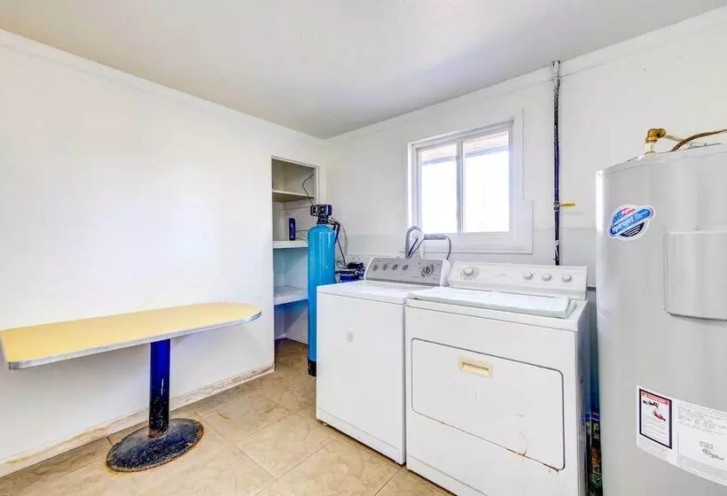 Pet Friendly Youngstown Cottage W/ Yard