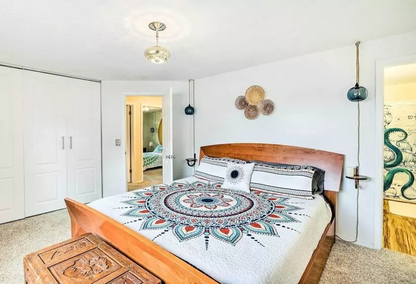 Rockaway Beach Vacation Rental: Walk To Ocean