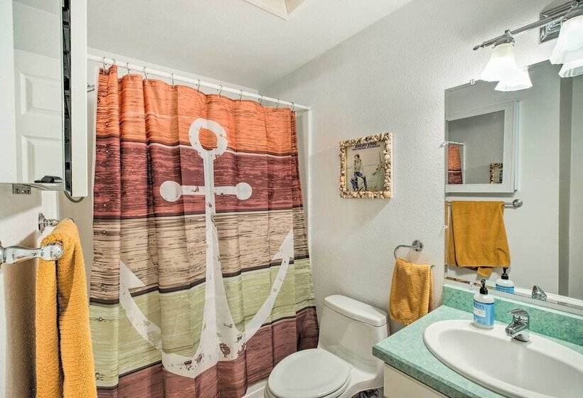 Rockaway Beach Vacation Rental: Walk To Ocean