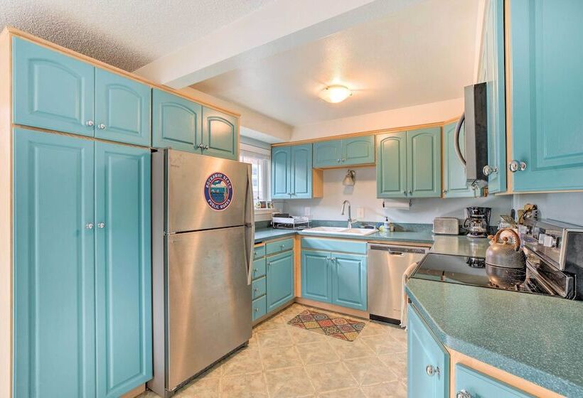 Rockaway Beach Vacation Rental: Walk To Ocean