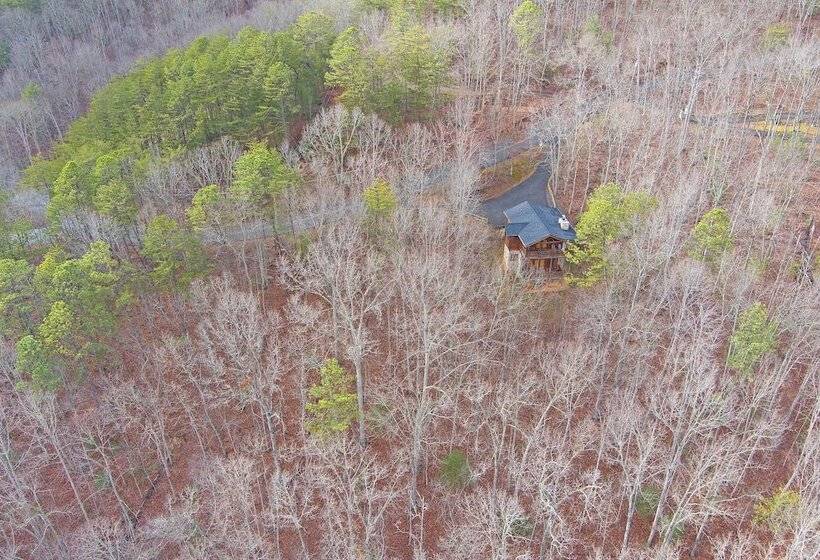 Private Smoky Mtn Log Home W/ 2 Decks + Hot Tub!