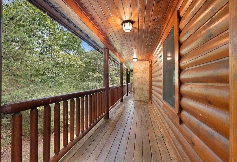 Private Smoky Mtn Log Home W/ 2 Decks + Hot Tub!