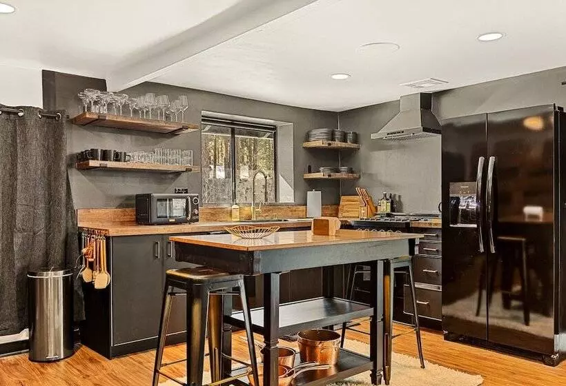 Summit Hideaway A Big Bear Oasis!