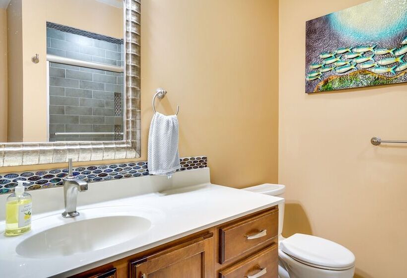 The 1818 Home W/ Porch & Grill   1 Mi To Beach!