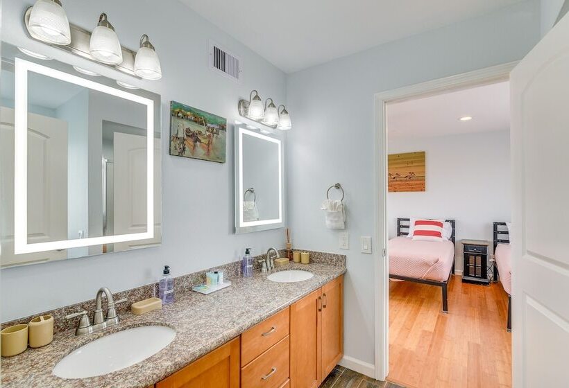 Boardwalk To Beach: Ocean View Surfside Home!