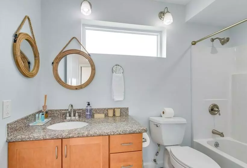 Boardwalk To Beach: Ocean View Surfside Home!