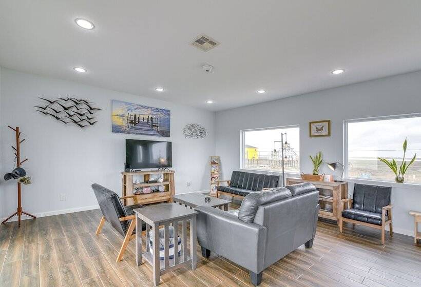 Boardwalk To Beach: Ocean View Surfside Home!