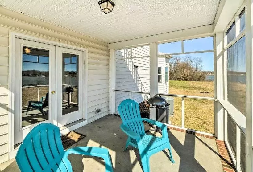 Waterfront Montross Home W/private Boat Slip!