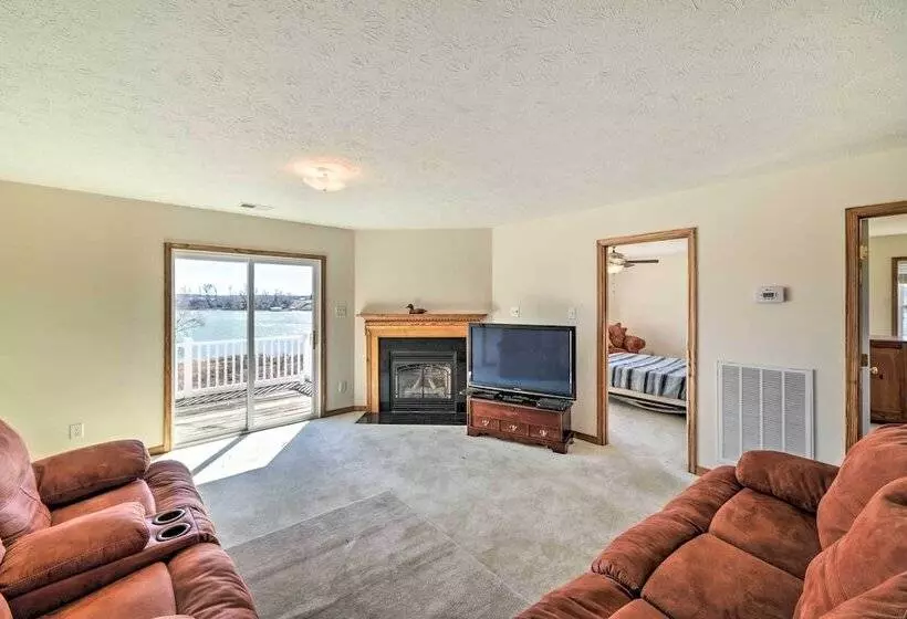 Waterfront Montross Home W/private Boat Slip!