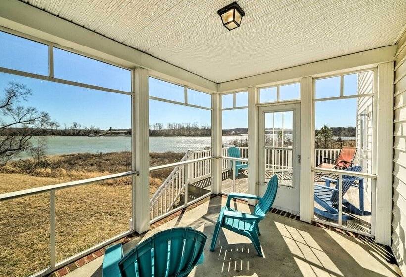 Waterfront Montross Home W/private Boat Slip!