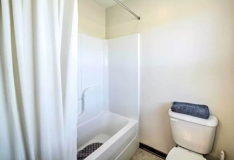 Waterfront Montross Home W/private Boat Slip!