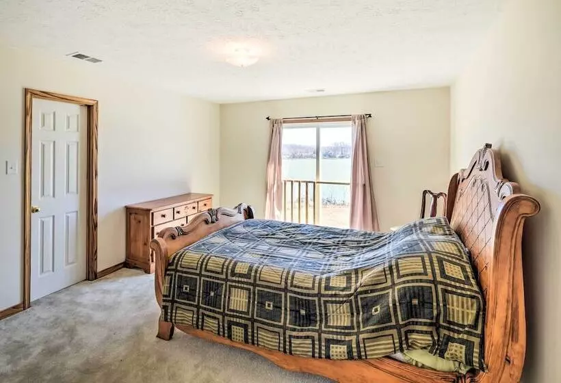 Waterfront Montross Home W/private Boat Slip!