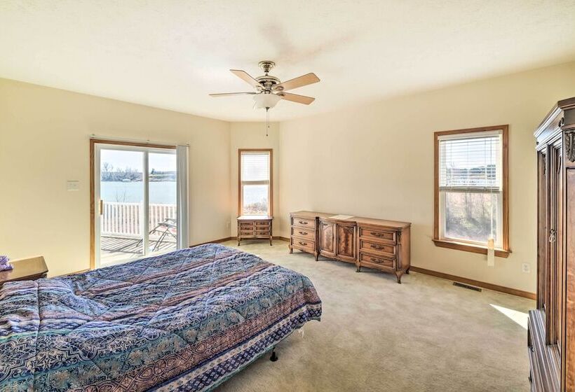 Waterfront Montross Home W/private Boat Slip!