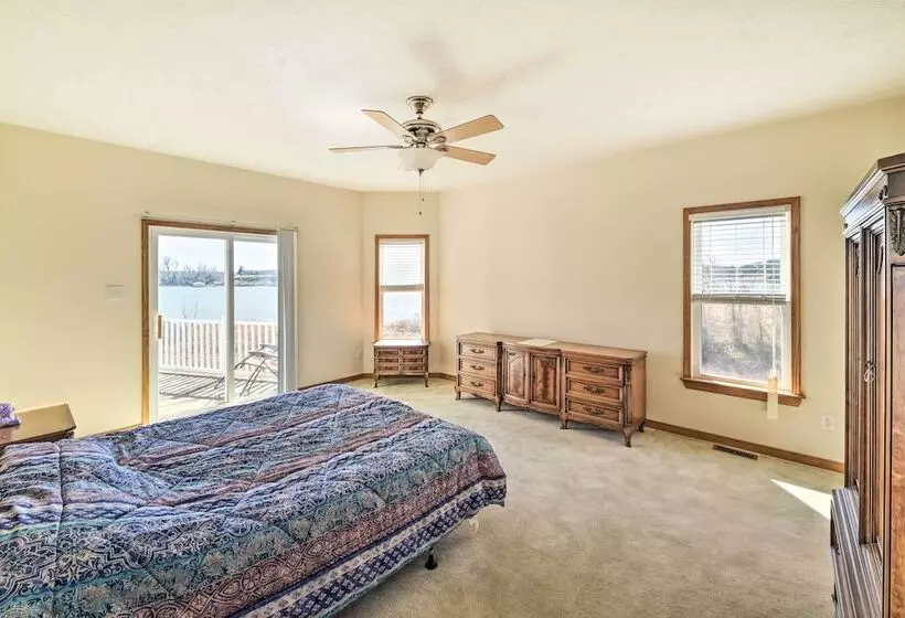 Waterfront Montross Home W/private Boat Slip!