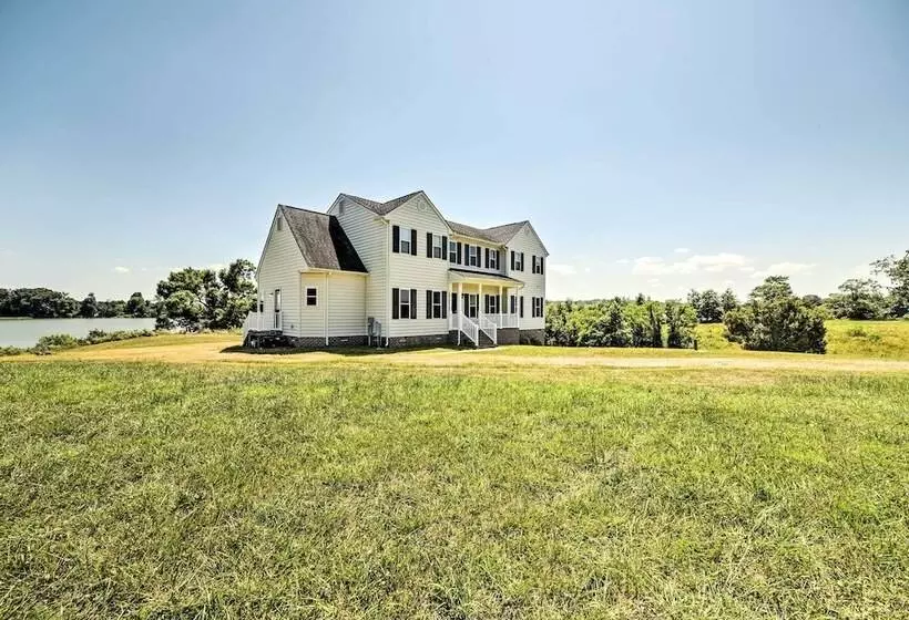 Waterfront Montross Home W/private Boat Slip!