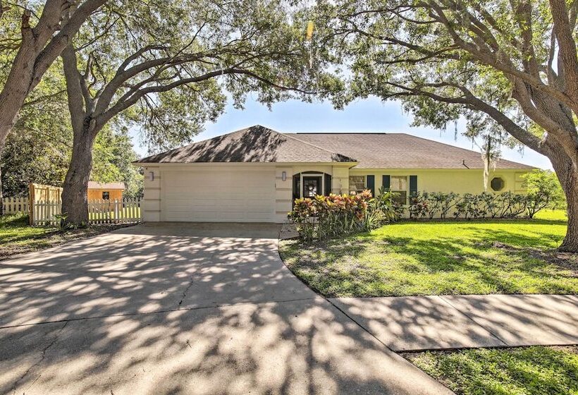 Waterfront Rancher Retreat Exotic Bird Haven