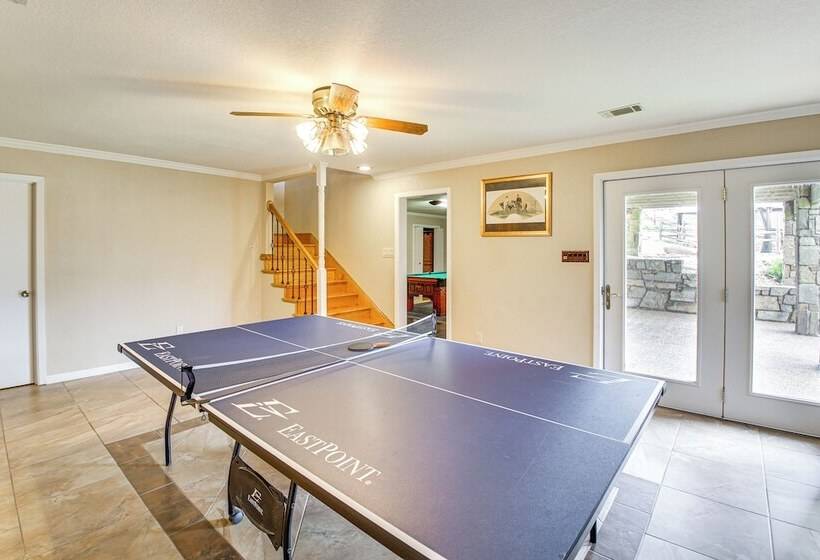 Amenity Packed Hot Springs Lakehouse W/ Pool!