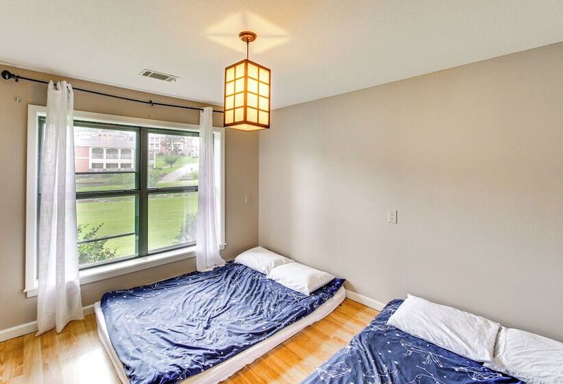 Amenity Packed Hot Springs Lakehouse W/ Pool!